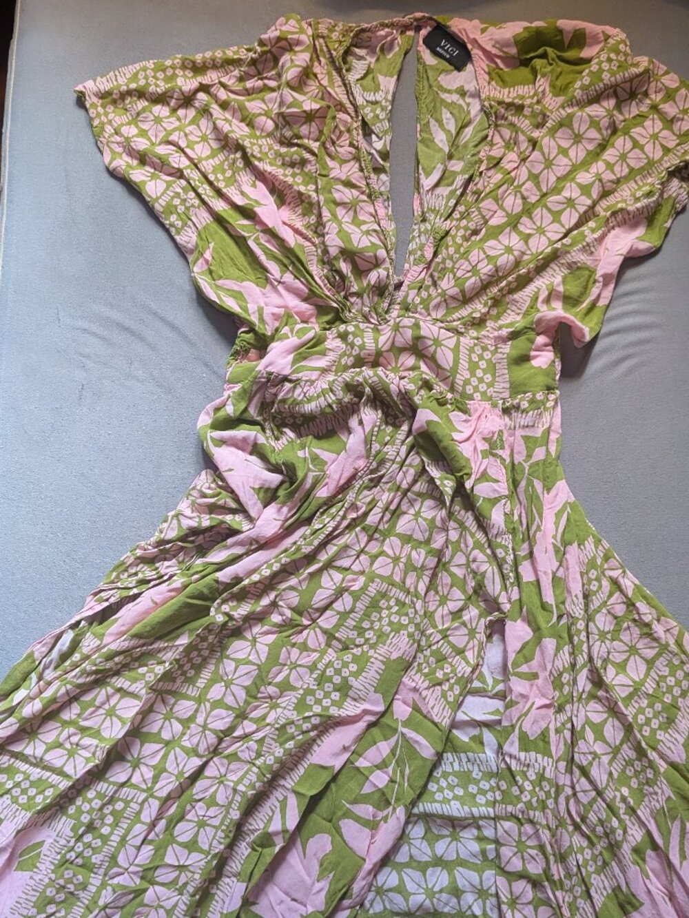 VICI Collection "Sunshower" Tropical Caftan Maxi Dress
